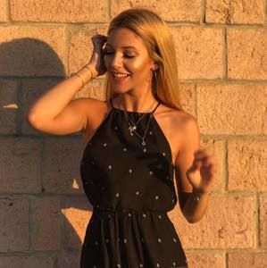 Meet your Posher, Erinç